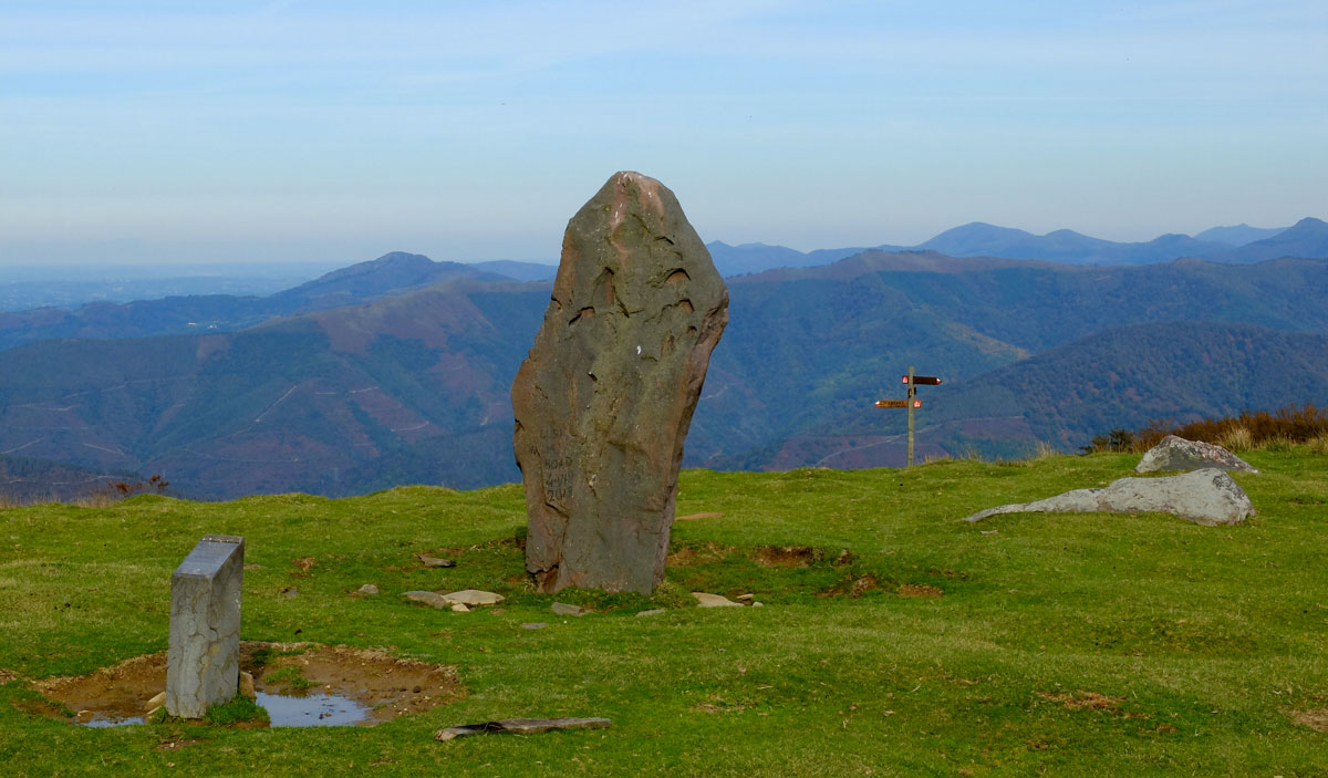 Menhir vandalizado-1