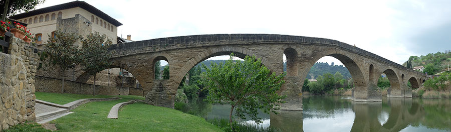 Medieval bridge of Puente La Reina
