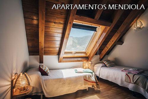 Mendiola-aptos-room-1