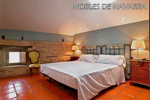 Nobles-de-Navarra-hotel-room-1