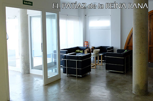 Hotel El Patíaz de la Reína Rana hall-1
