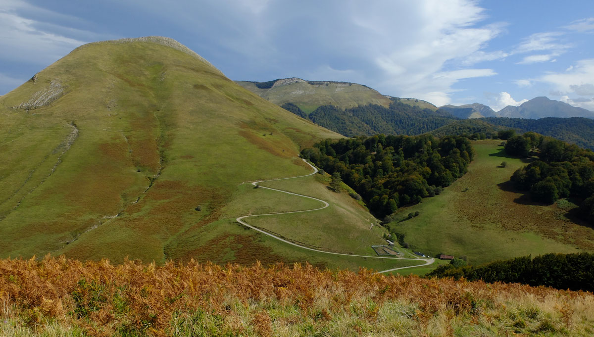 Irati pastures and Oir Pic